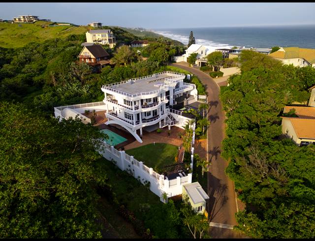 6 BEDROOM HOUSE FOR SALE IN SHEFFIELD BEACH